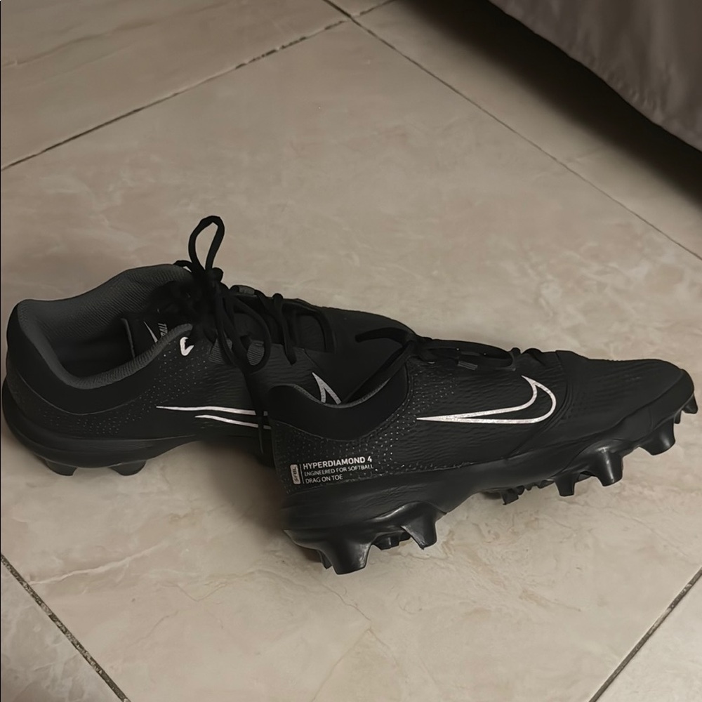 Nike Black and White Hyperdiamond 4 Cleats